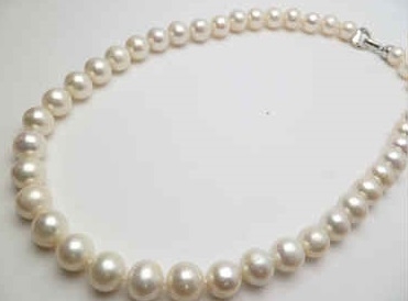 fresh pearl necklace